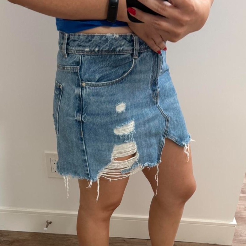 Vintage distressed denim mini skirt - Picture 3 of 4
